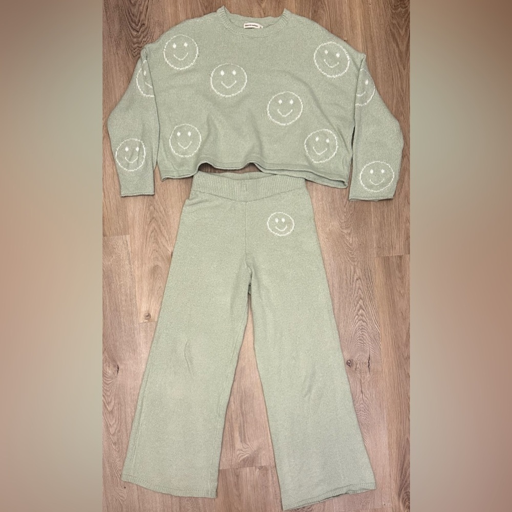 moon & madison Sage Green Knit Set